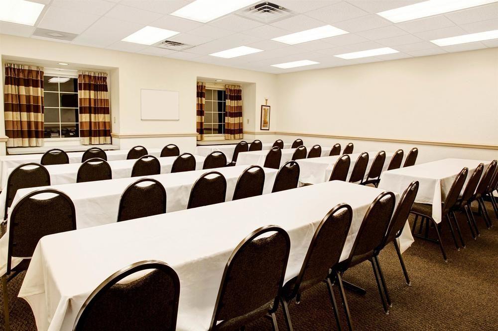 Microtel And By Wyndham - Lady Lake/ Hotel 2*