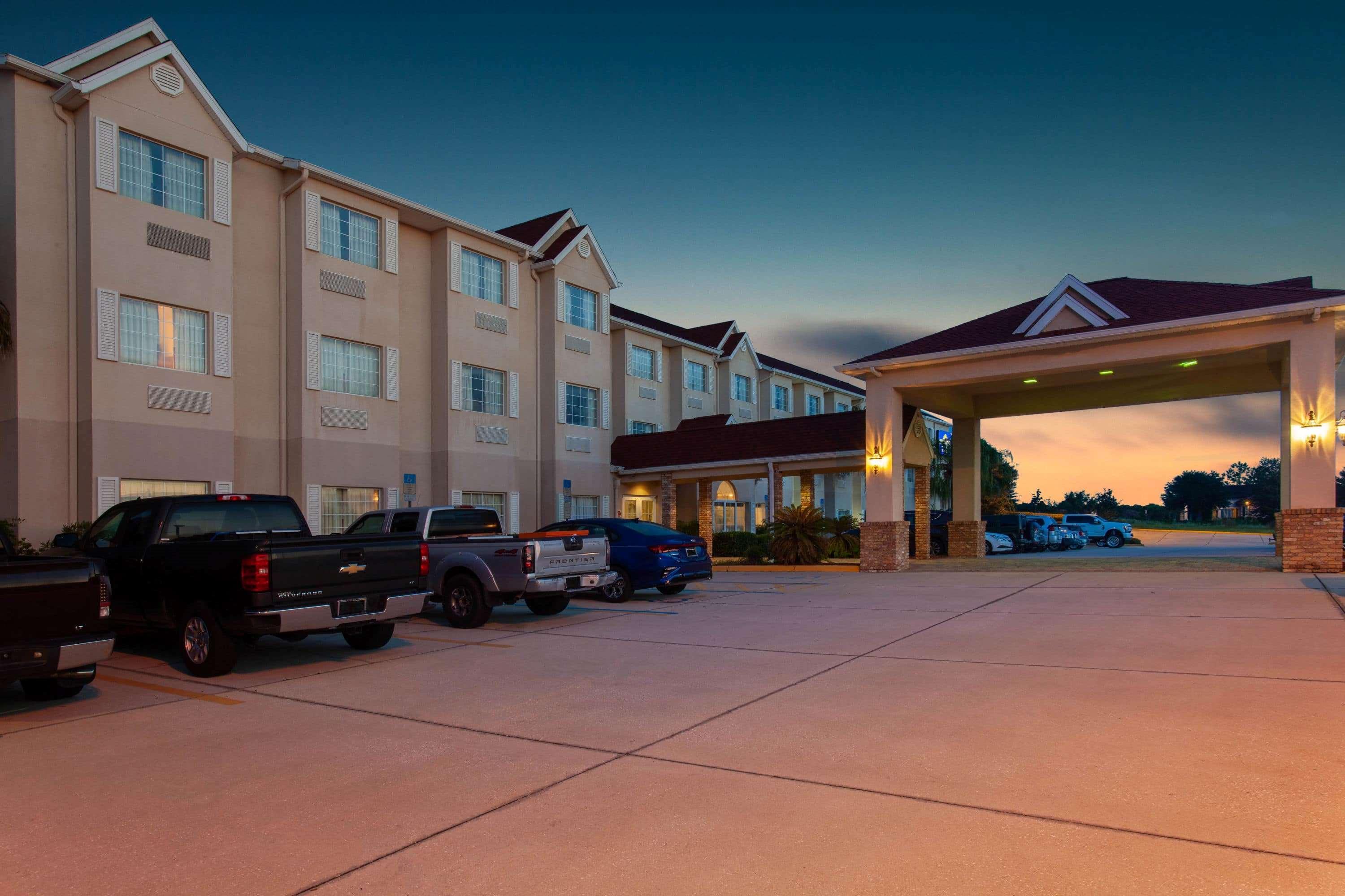 Microtel And By Wyndham - Lady Lake/ Hotel 2*