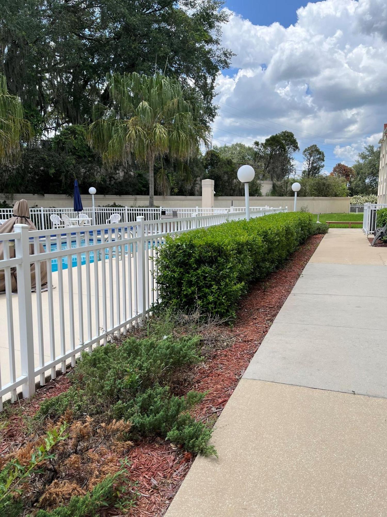 Microtel And By Wyndham - Lady Lake/ Hotel