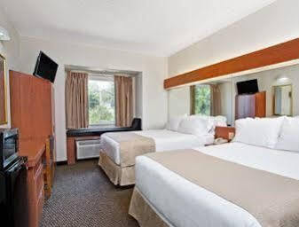 Microtel And By Wyndham - Lady Lake/ Hotel The Villages