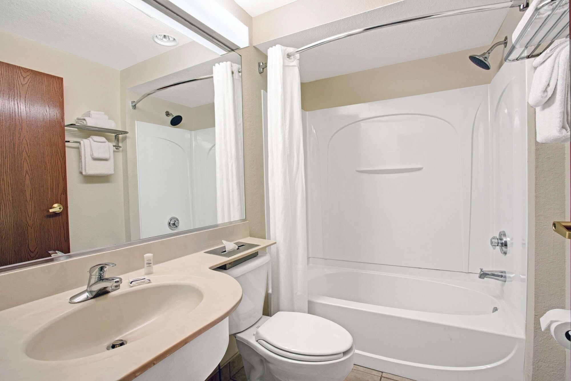 Microtel And By Wyndham - Lady Lake/ The Villages